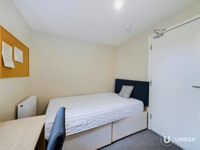 Studio To Rent In West Adam Street, South Side, Edinburgh, EH8