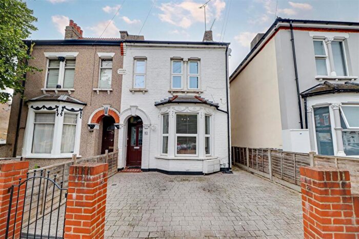 1 Bedroom Flat For Sale In North Road, Westcliff-on-Sea, SS0