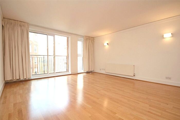 2 Bedroom Flat To Rent In Victoria Street, Pimlico, SW1H