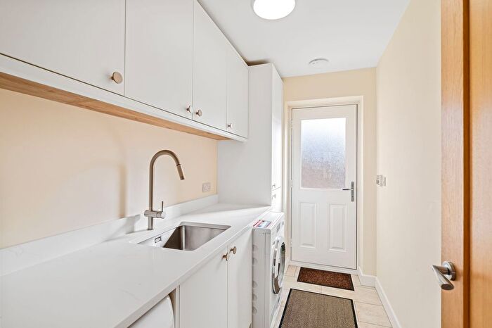 5 Bedroom Detached House For Sale In The Hawthorns, Cranwell Village, NG34