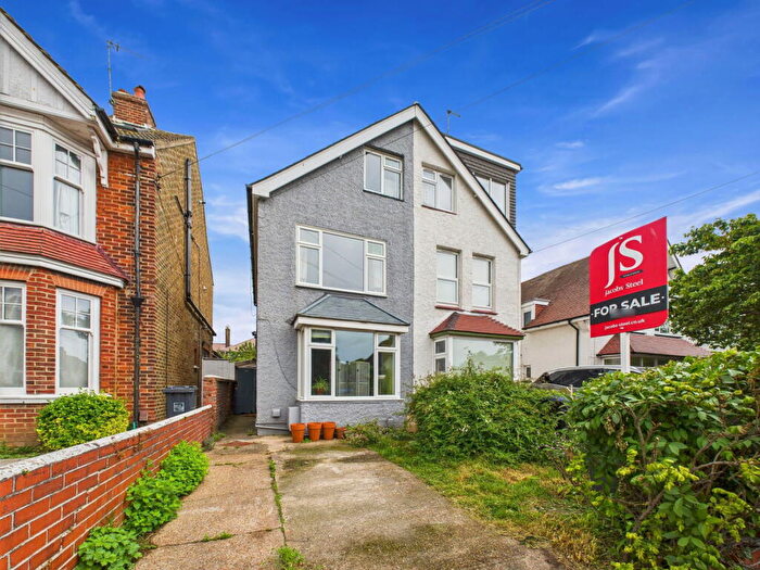 4 Bedroom Semi-Detached House For Sale In Rosslyn Road, Shoreham By Sea, BN43