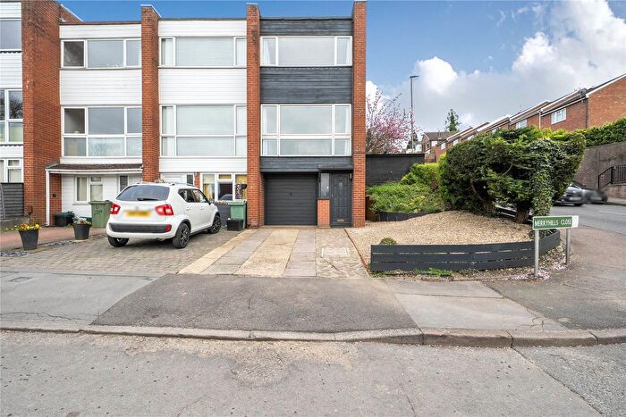 2 Bedroom End Of Terrace House For Sale In Merryhills Close, Biggin Hill, Westerham, TN16