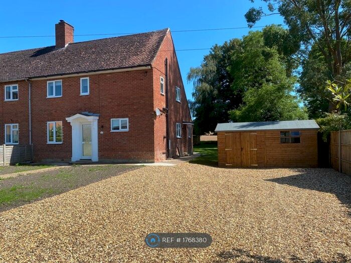 3 Bedroom Semi-Detached House To Rent In North Acre, Longparish, Andover, SP11