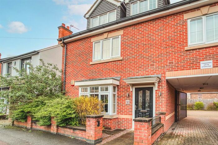 2 Bedroom Flat To Rent In The Brambles, Heath Avenue, Littleover, Derby, DE23