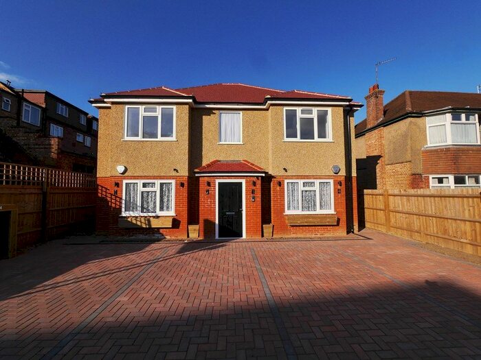 1 Bedroom Flat To Rent In Granville Road, Hillingdon, Uxbridge, UB10