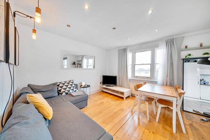 1 Bedroom Flat To Rent In Battersea Rise, Clapham Junction, London, SW11