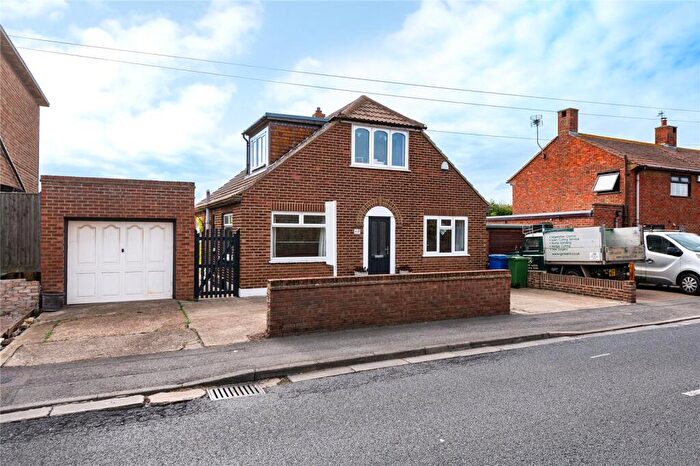 3 Bedroom Detached House To Rent In Marine Parade, Sheerness, Kent, ME12