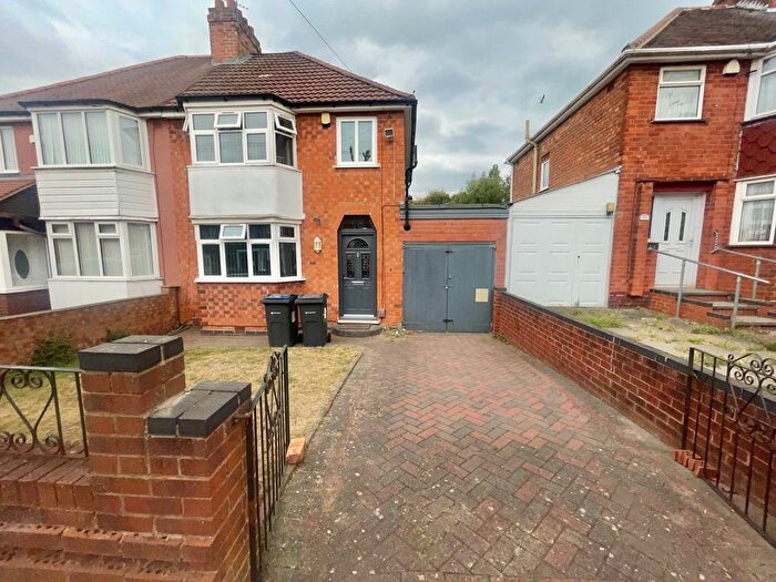 3 Bedroom Semi-Detached House To Rent In Silverdale Road, Birmingham, B24