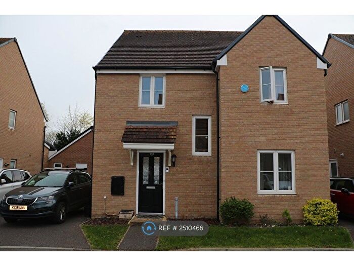 4 Bedroom Detached House To Rent In Collins Drive, Lower Earley, Reading, RG6