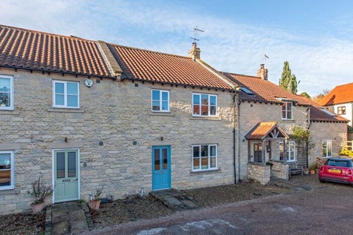 4 Bedroom Terraced House For Sale In Vicarage Farm, Helmsley, York, YO62