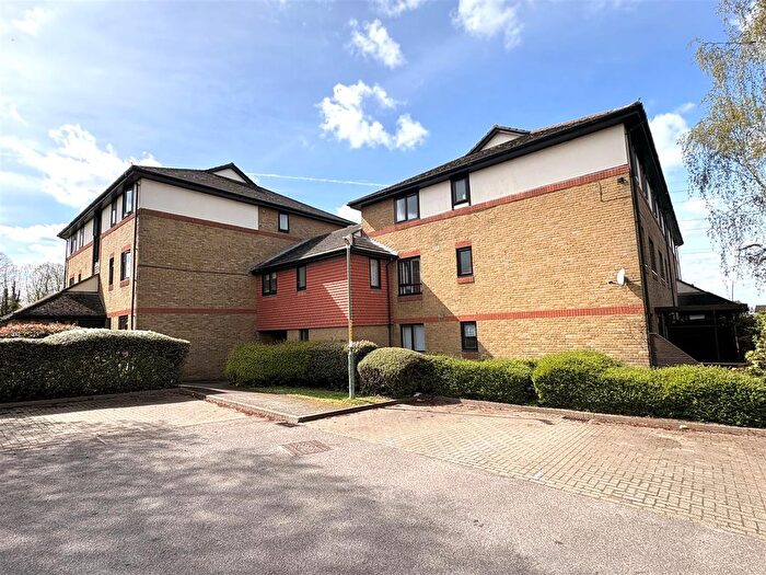 1 Bedroom Flat To Rent In Louvain Road, Greenhithe, DA9