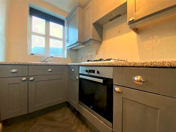 4 Bedroom Terraced House To Rent In Blacksmith Place, Hamilton, Leicester, LE5