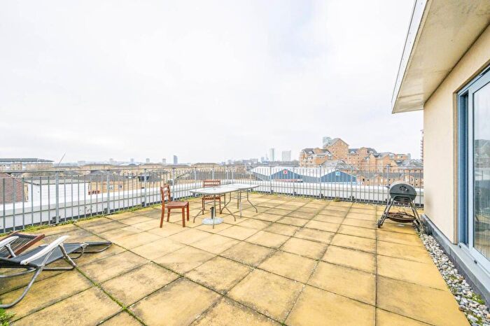 1 Bedroom Flat To Rent In Sherwood Gardens, Isle Of Dogs, London, E14