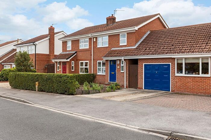 3 Bedroom Semi Detached House For Sale In Willow Drive, North Duffield, Selby, North Yorkshire, YO8
