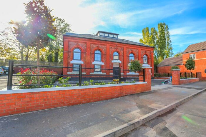 2 Bedroom Apartment To Rent In Herbert James Close, Smethwick, B66