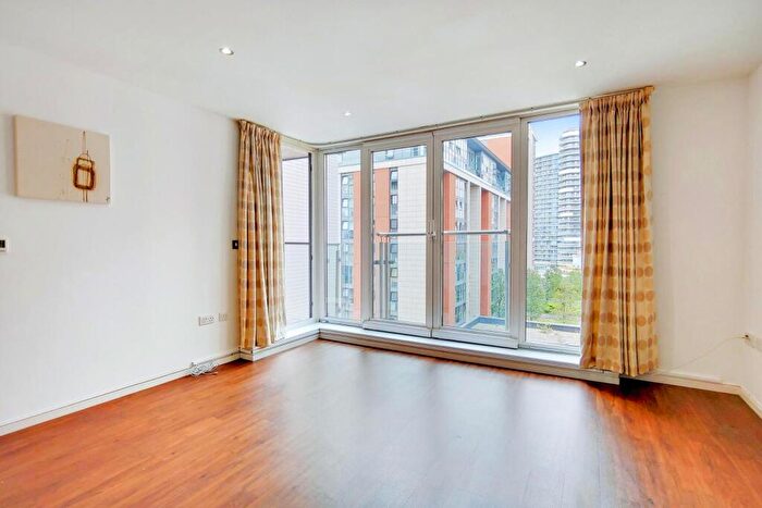 1 Bedroom Apartment For Sale In The Oxygen Aparrments, Royal Victoria Dock, E16