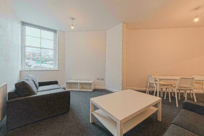 4 Bedroom Apartment To Rent In Albert Terrace Road, Sheffield, S6