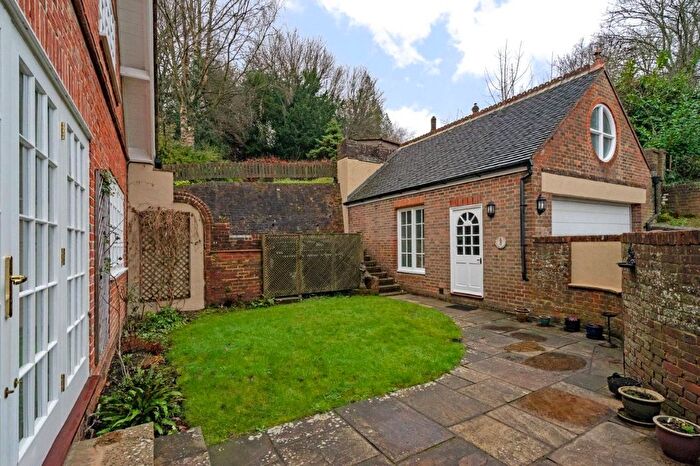 4 Bedroom Country House For Sale In Town Hill, Lamberhurst, East Sussex, TN3 - Photo 11