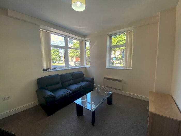 2 Bedroom Apartment To Rent In Electra House, SN1