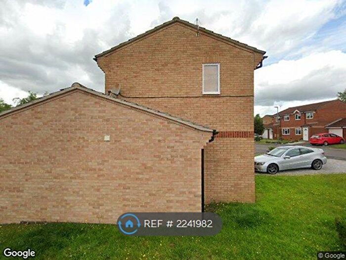 3 Bedroom Semi-Detached House To Rent In Abbots Way, High Wycombe, HP12