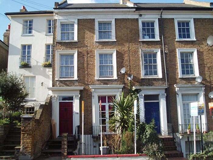 1 Bedroom Apartment To Rent In Windmill Street, Gravesend, Kent, DA12