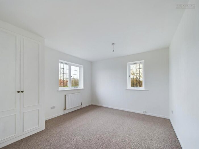 3 Bedroom End Of Terrace House For Sale In Rothwell Way, Peterborough, PE2