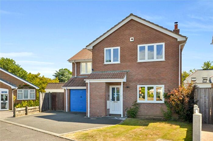 4 Bedroom Detached House For Sale In Albany Drive, Three Legged Cross, Wimborne, Dorset, BH21