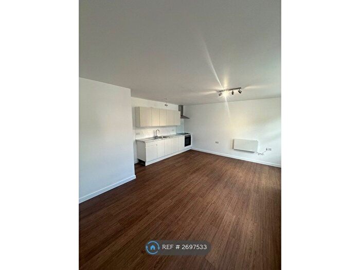 Studio To Rent In Tegfan, Eglwsbach, LL28