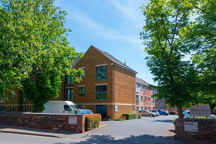 1 Bedroom Apartment For Sale In Broad Green, Wellingborough, NN8