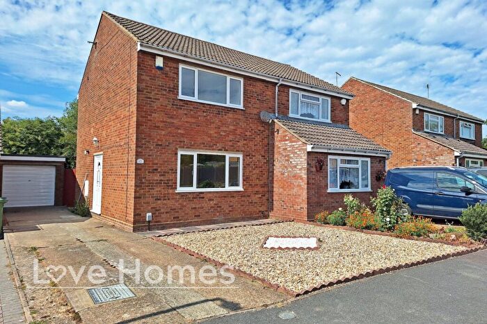 2 Bedroom Semi-Detached House For Sale In Park Leys, Harlington, LU5