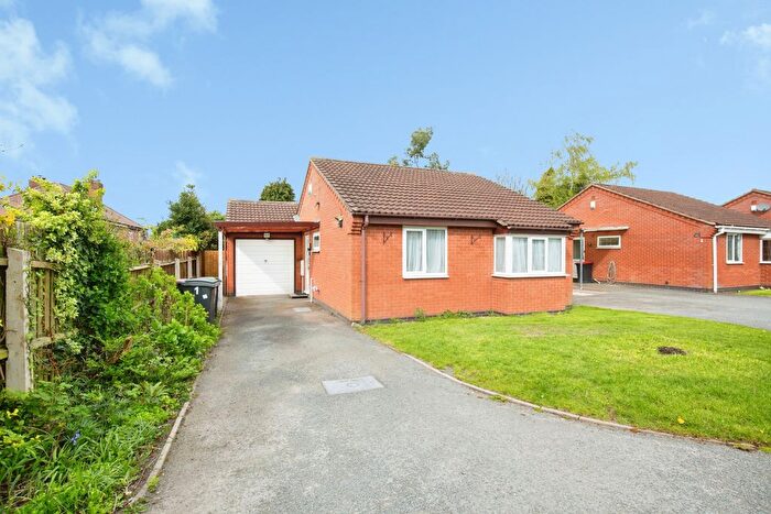 2 Bedroom Detached Bungalow For Sale In Rofs Croft, Polesworth, B78