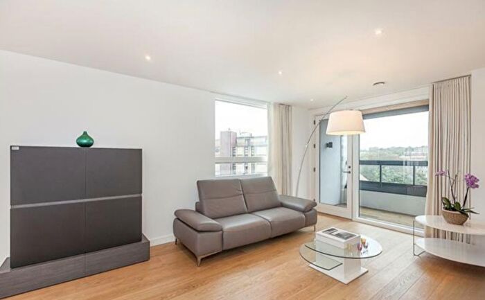 2 Bedroom Flat To Rent In Holland Park Avenue, London, W11
