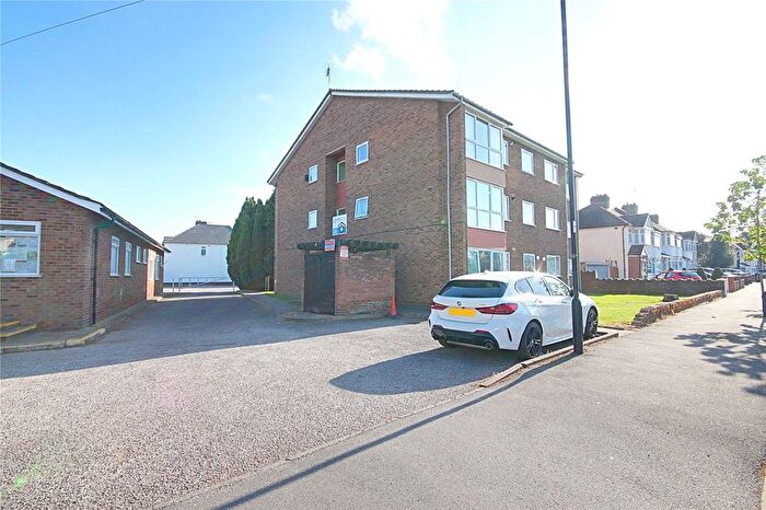 3 Bedroom Flat To Rent In Addison Road, Enfield, EN3
