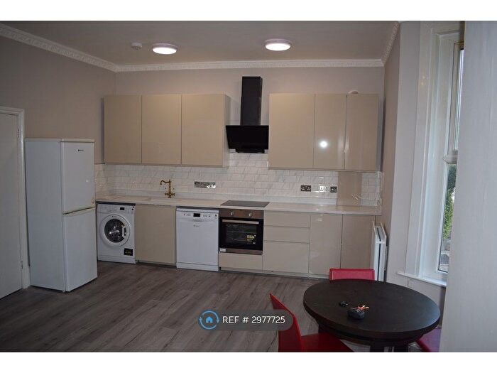 2 Bedroom Flat To Rent In Tremlett Grove, London, N19