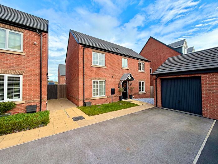4 Bedroom Detached House For Sale In Newlove Close, Featherstone, Pontefract, Yorkshire, WF7