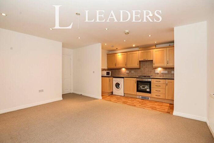 2 Bedroom Flat To Rent In Knights Road, CV10