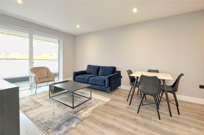 1 Bedroom Flat To Rent In Kilburn Lane, London, W10