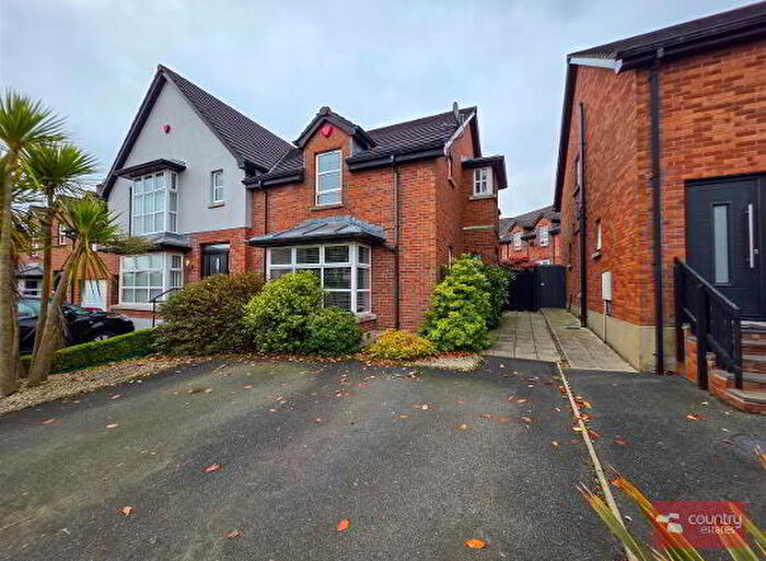 3 Bedroom Semi-Detached House For Sale In Fernridge Avenue, Newtownabbey, BT36