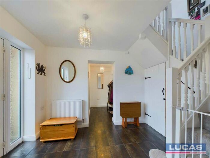 4 Bedroom Detached House For Sale In Stad Foel Graig, Llanfairpwll, LL61