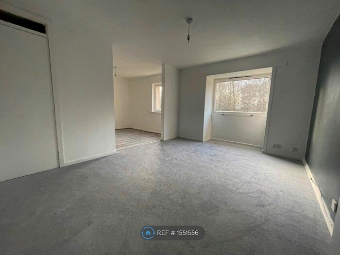 2 Bedroom Maisonette To Rent In Speckled Wood Court, Dundee, DD4