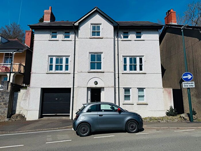 4 Bedroom Detached House To Rent In Wind Street, Llandysul, SA44
