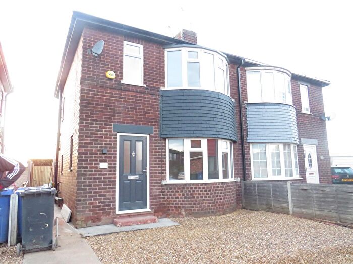 3 Bedroom Property To Rent In Earlston Drive, Doncaster, DN5