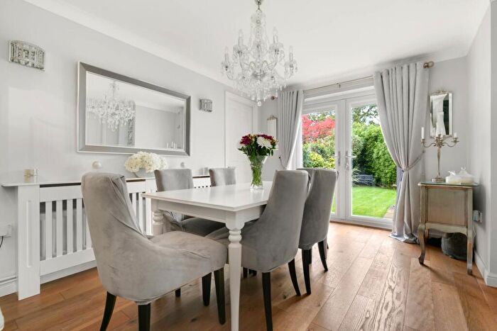 4 Bedroom Detached House For Sale In Somerset Grove, Warfield, RG42