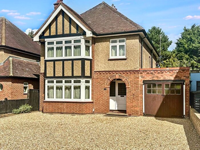 4 Bedroom Detached House For Sale In London Road, Biggleswade, SG18