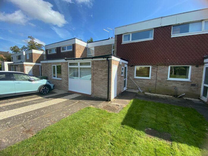 4 Bedroom House To Rent In Keswick Green, Leamington Spa, CV32