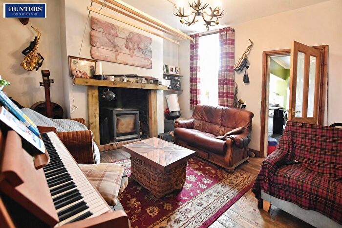 2 Bedroom Terraced House For Sale In North Parade, Scunthorpe, DN16