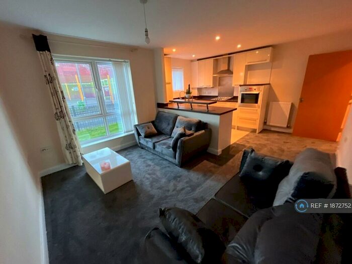 2 Bedroom Flat To Rent In Russell Court, Preston, PR1