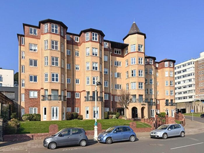 2 Bedroom Flat For Sale In The Esplanade, Penarth, CF64