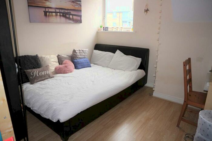 3 Bedroom Town House To Rent In Bingley Court, Canterbury, CT1