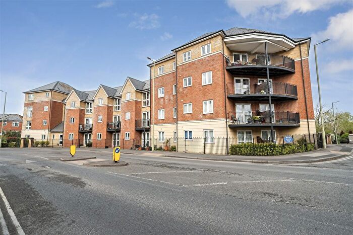 2 Bedroom Property For Sale In Limborough Road, Wantage, OX12